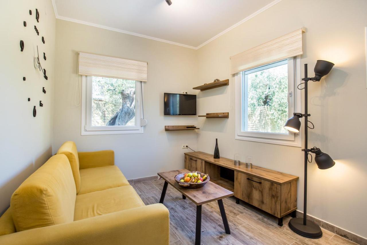 Villa 4 you iliopetra Skala Sotiros Esterno foto