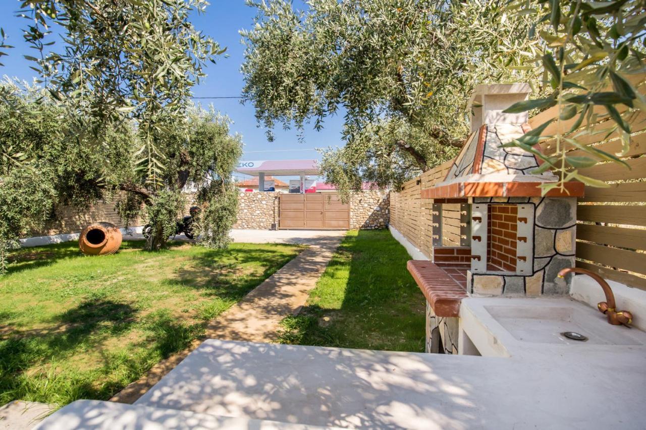 Villa 4 you iliopetra Skala Sotiros Esterno foto